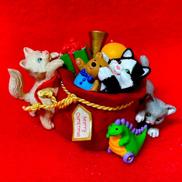 Mischievous Kittens Hallmark Ornament - Picture 1 of 8